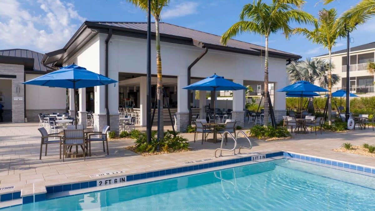 Hébergement de vacances Gorgeous 9bd With Pool And Gameroom At Champions Gate 9088 *