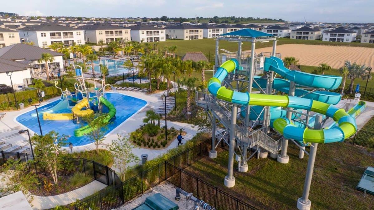 Hébergement de vacances Gorgeous 9bd With Pool And Gameroom At Champions Gate 9088