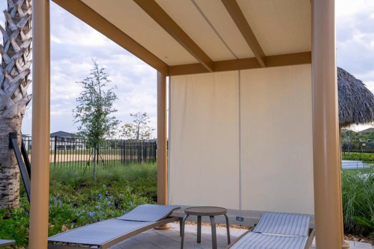 Hébergement de vacances Gorgeous 9bd With Pool And Gameroom At Champions Gate 9088 *