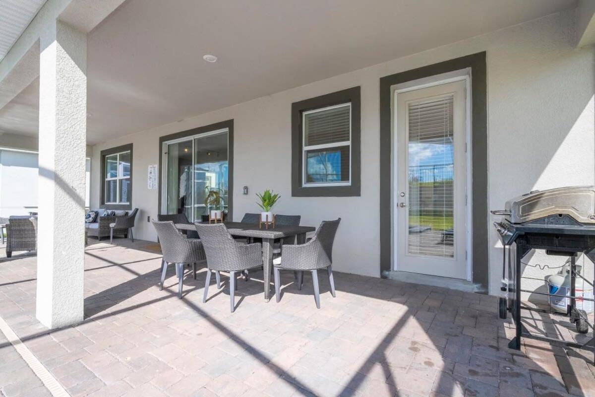 Hébergement de vacances Gorgeous 9bd With Pool And Gameroom At Champions Gate 9088 *