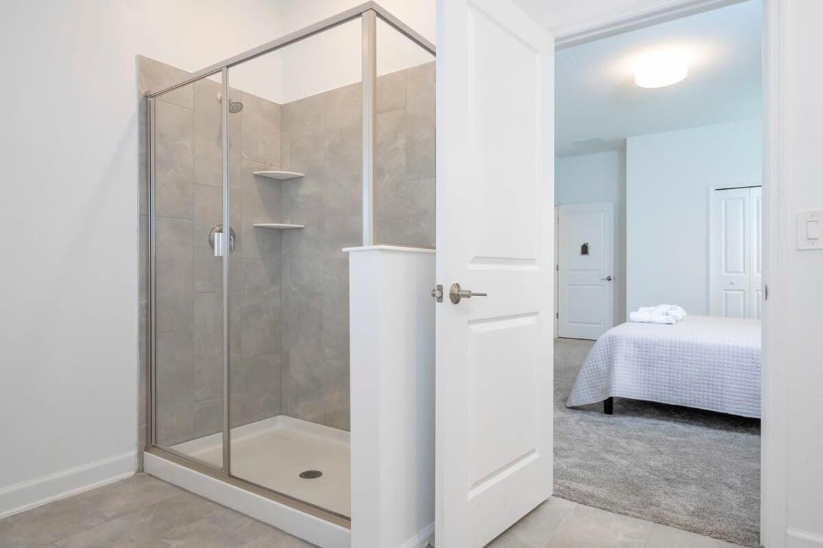 Hébergement de vacances Gorgeous 9bd With Pool And Gameroom At Champions Gate 9088 *